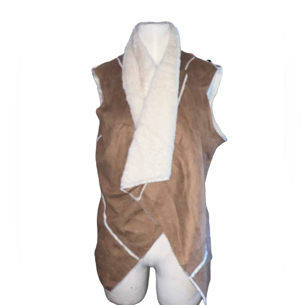 HANNAH |FAUX SUEDE FAUX FUR OPEN FRONT POCKETED CAMEL VEST